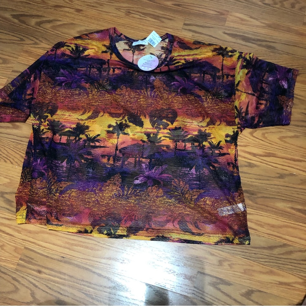Full Circle Mesh shirt NWT